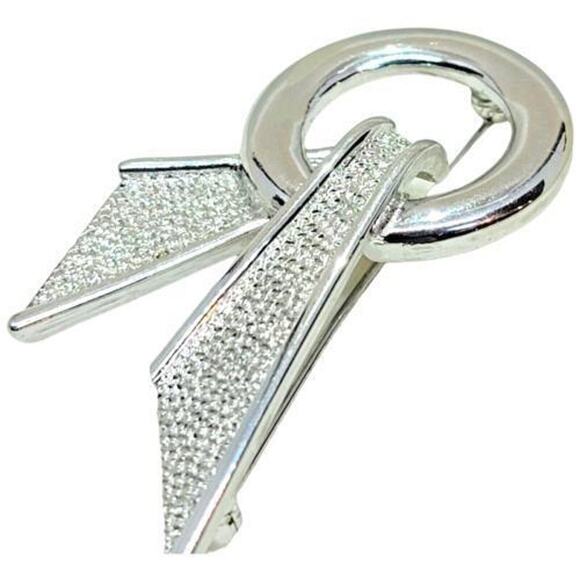 Monet Ribbon Brooch Textured Silver Tone Vintage Classic Style 2" L x 1" W - Picture 2 of 7